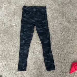 Athleta Ultimate Camo 7/8 Tight. Size Small!